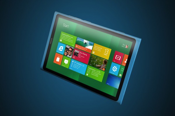 Нагадаємо, в жовтні 2013 Nokia показала нові телефони і планшет, що працює на Windows 8: